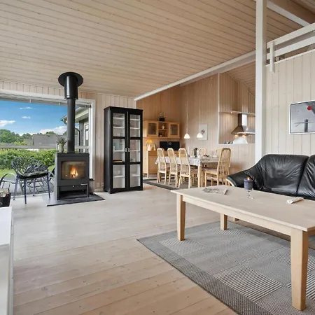 Awesome In Sydals With Kitchen